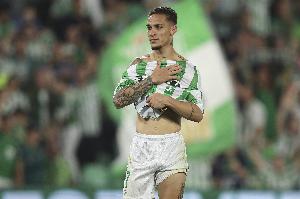 凯时KB88-只去贝蒂斯！队友：安东尼拒绝其他队高薪报价，有些东西钱买不到