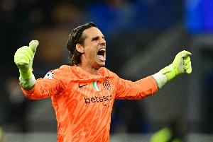 土媒：索默要800万年薪，加拉塔萨雷最多出300万年薪+200万转会费